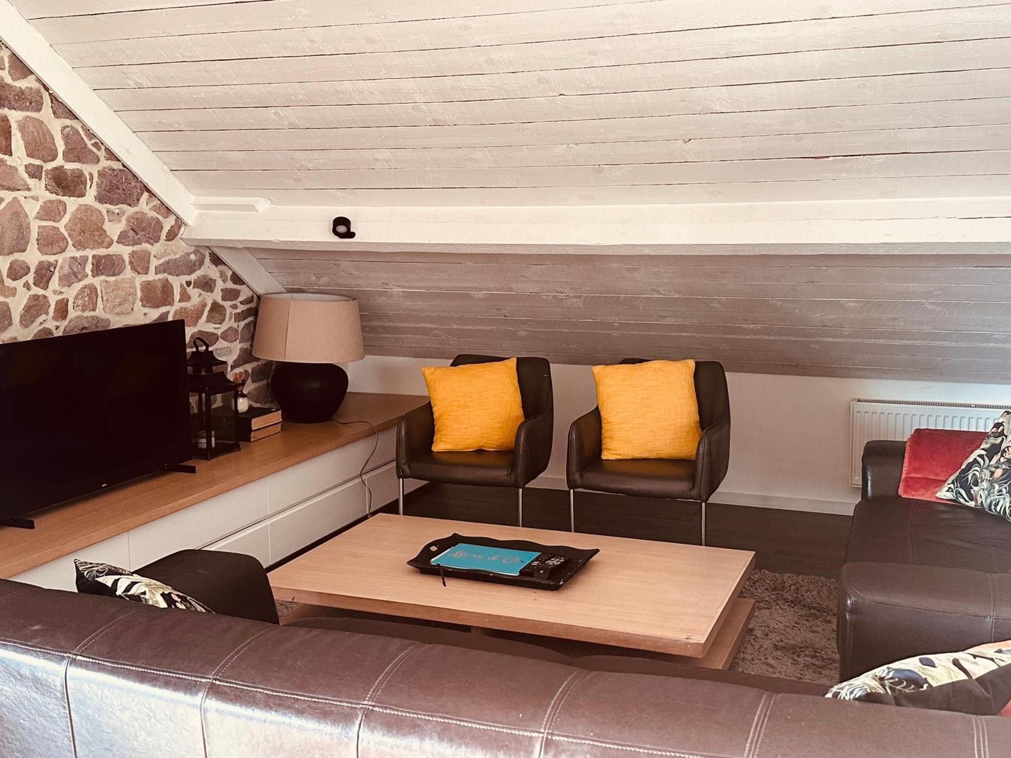 Appartement contemporain Profondeville Exterior foto